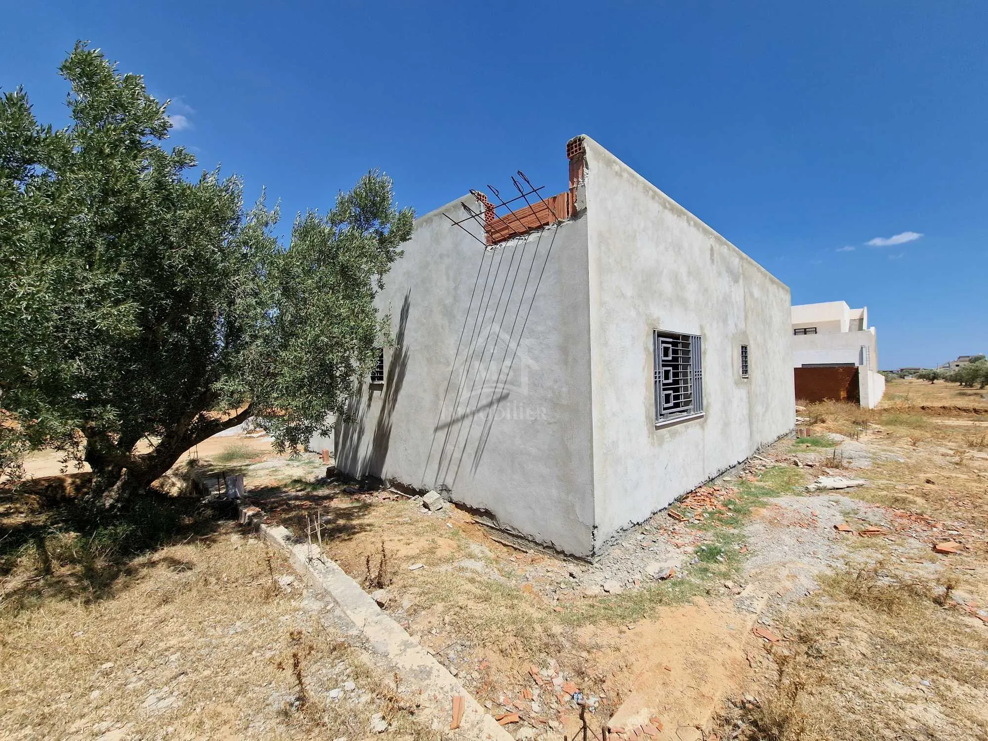  Villa avec piscine et garage encours de construction à vendre 51355351 