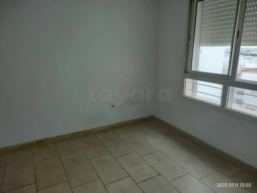  un appartement s+1 haut standing au 4éme étage (avec ascenseur) a louer a bardo en face patisserie ranim 