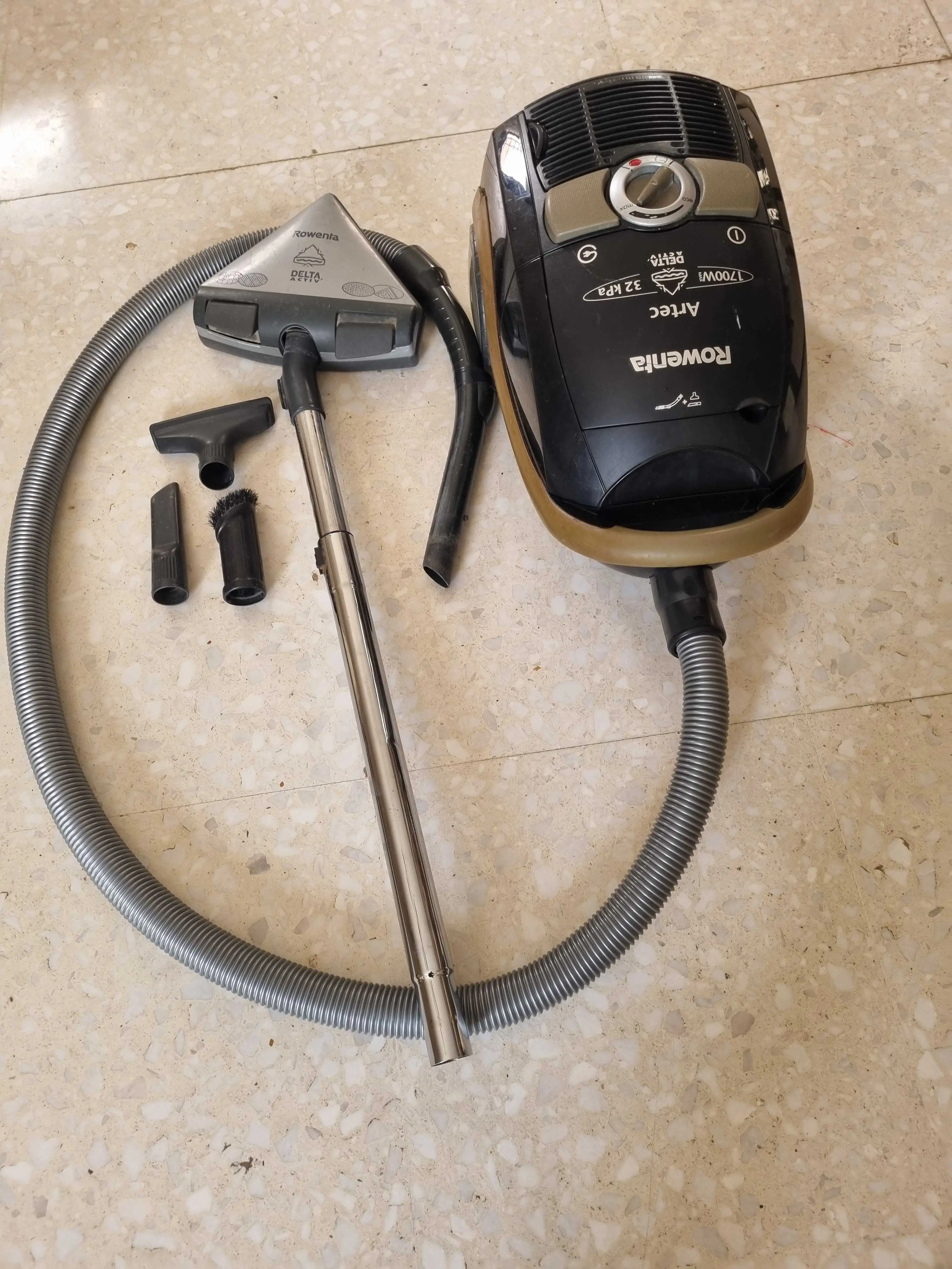  ASPIRATEUR ROWENTA 1700 W 