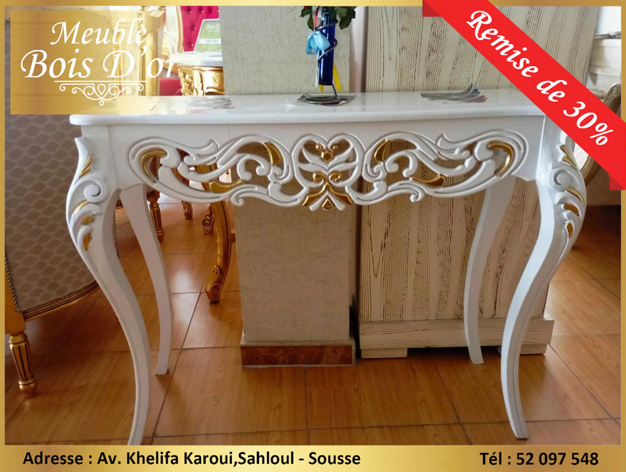  Console Baroque en peinture Acrylique blanche et quelques Touches en Feuilles D'or en PROMOTION. 