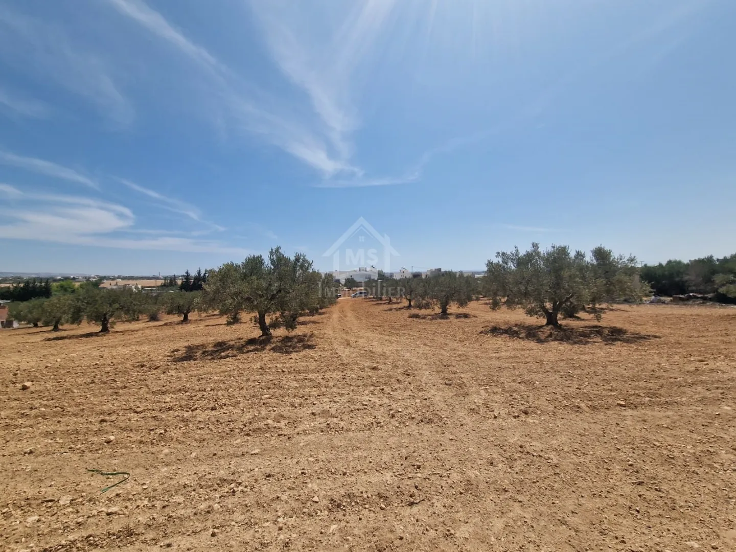  Villa Duplex S+5 avec Piscine à 400m de la Plage, Résidence Sécurisée à Mrezge, Hammamet Nord 