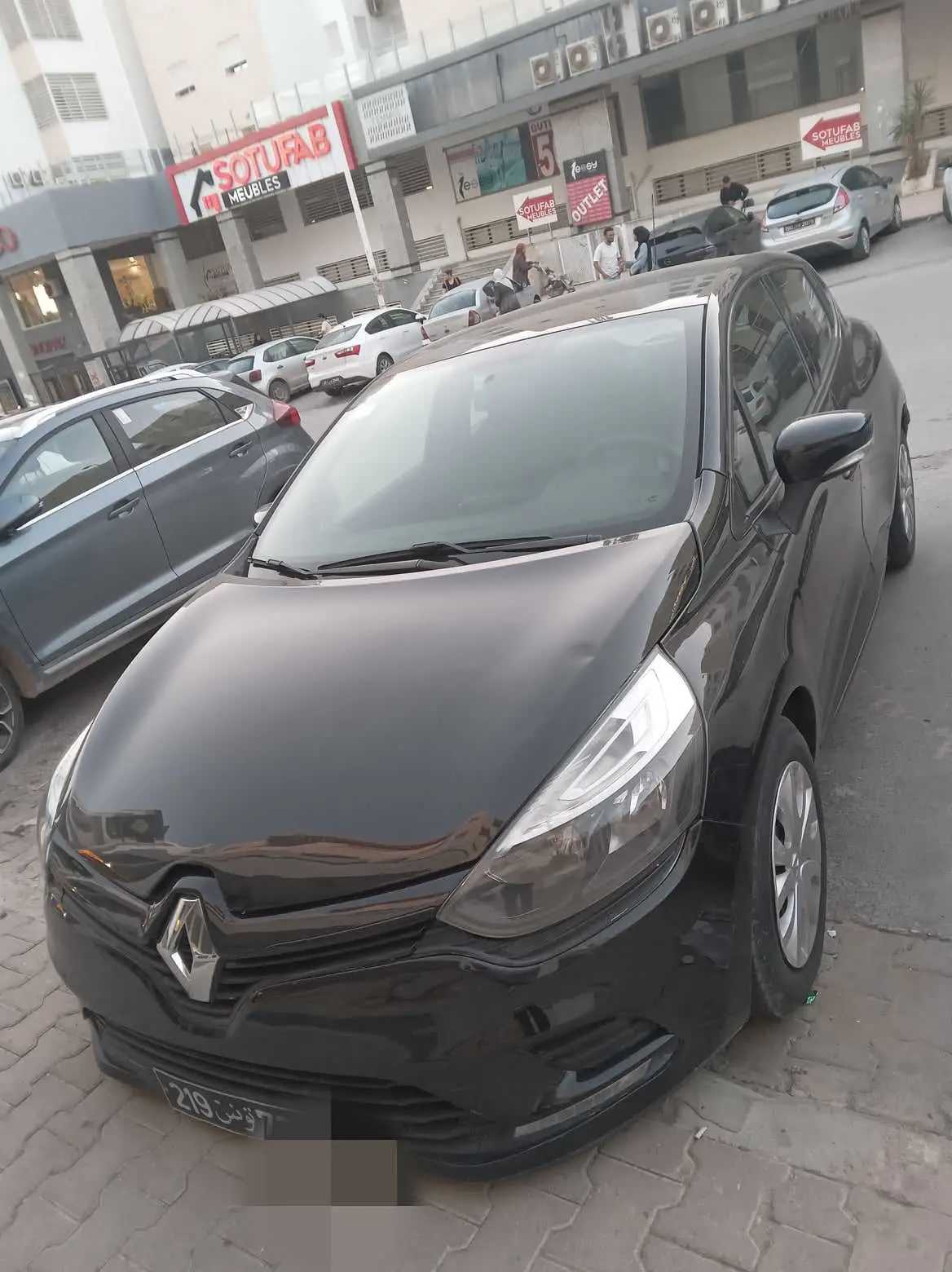  À vendre où échange Clio dynamique 1ère main tél 58515969 