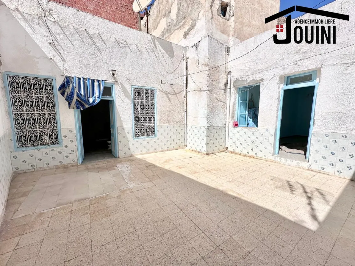  Villa Duplex S+5 avec Piscine à 400m de la Plage, Résidence Sécurisée à Mrezge, Hammamet Nord 