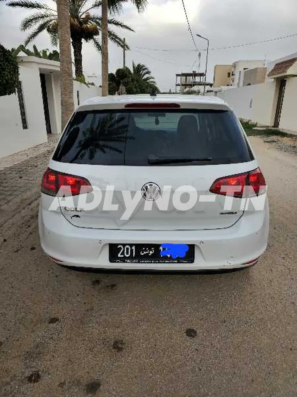 Golf 7 cup modele 11/2014 entree en tunisie en 2019 1 er main en tunisie 5 cv essence 178000 km reel avec carnet entretient chaque entretient a l apui ttt options cliamtiseur elctronic en marche 4 vitres electric abs capteurs de pluie et de lumiere capteu