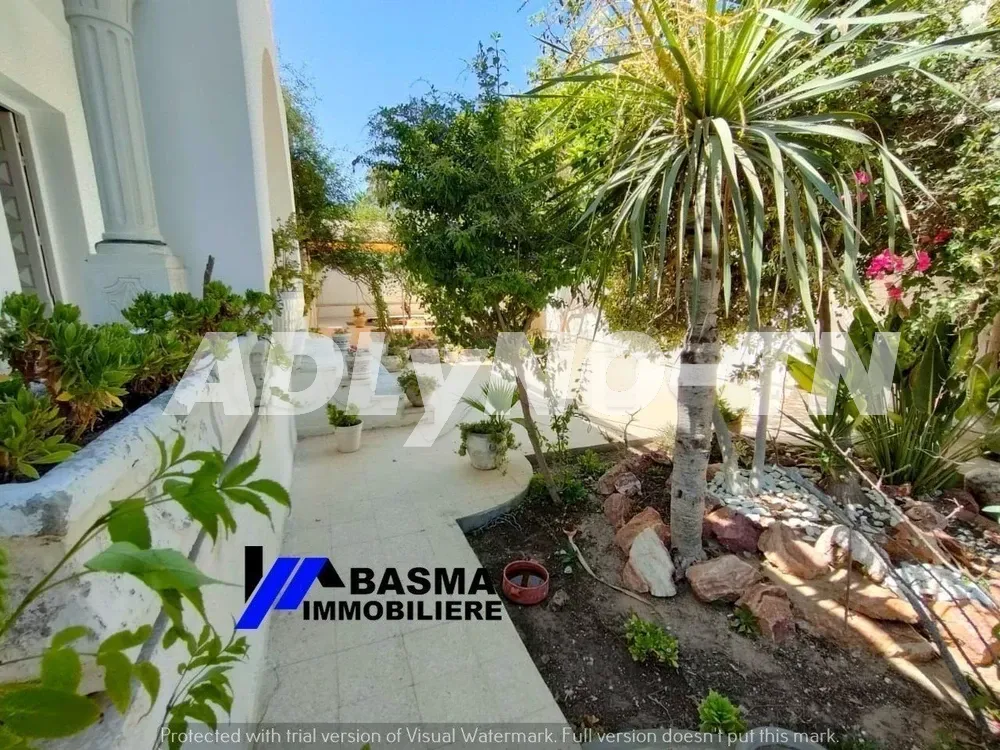 une villa à vendre situé à narjess kantaoui