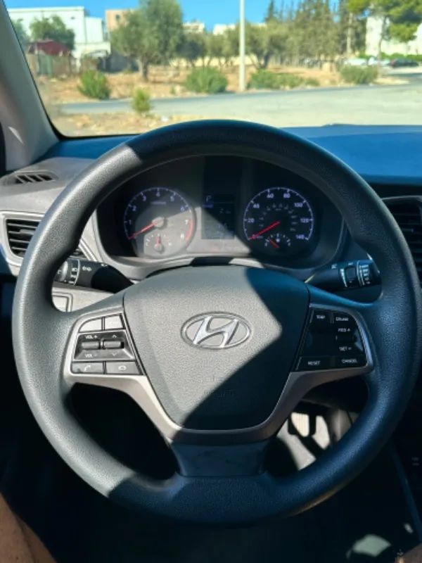 Hyundai ACCENT Essence 2020