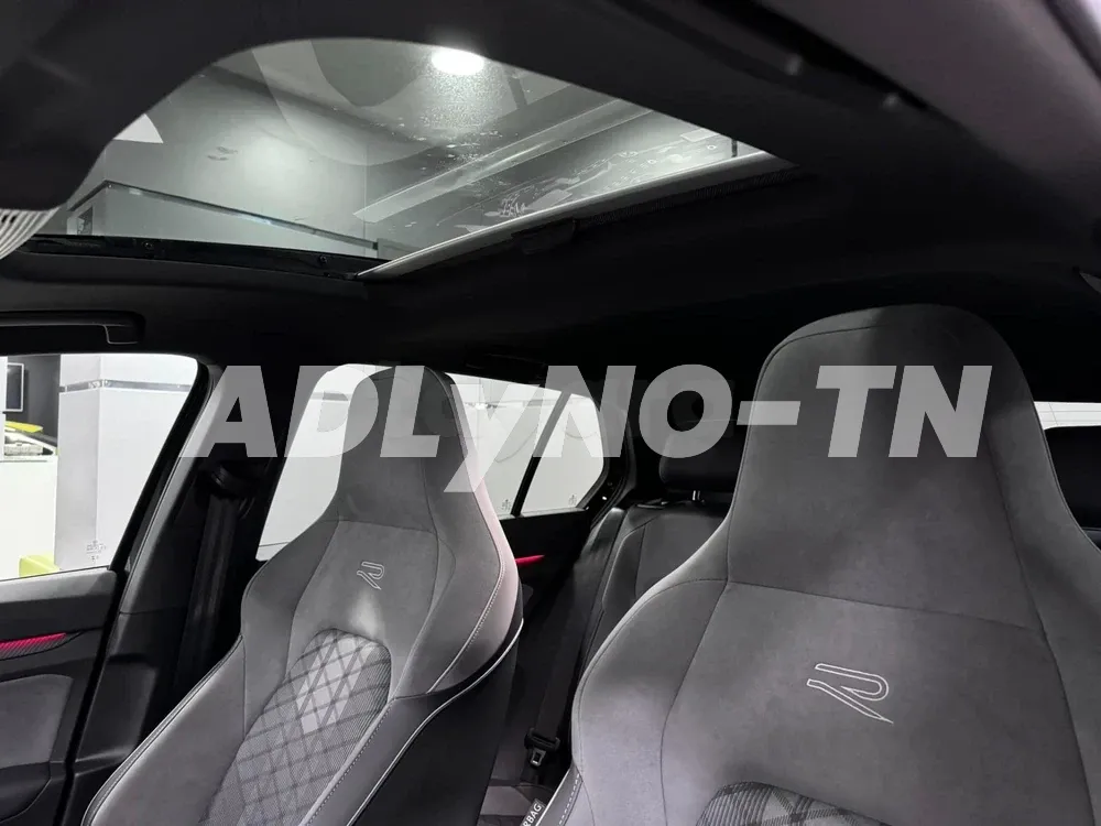 Golf 8 importée de Allemagne 1,5 eTSI avec 4 cylindres Tu 246