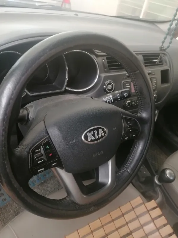 Kia RIO Essence 2013