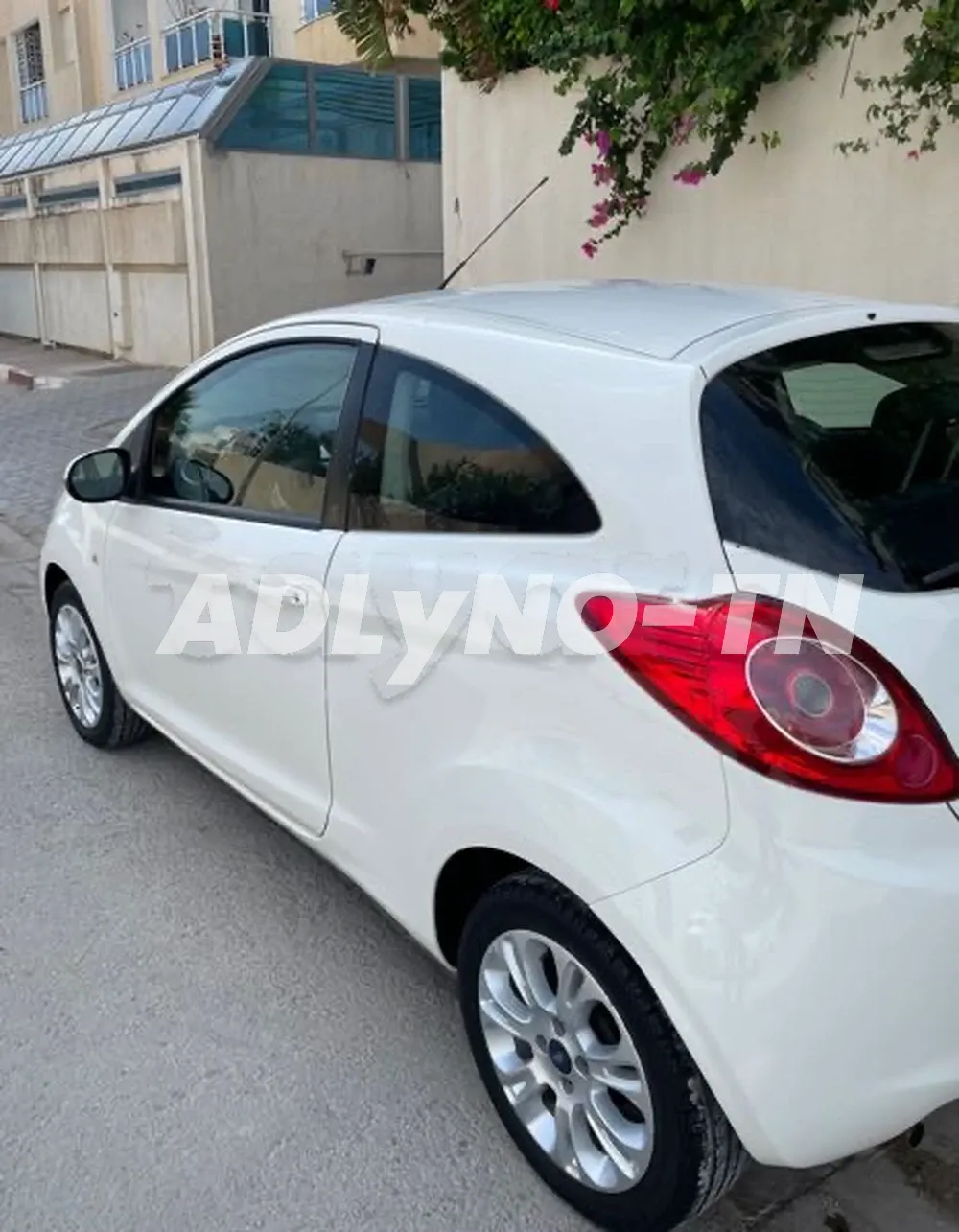 Ford ka TITANIUM