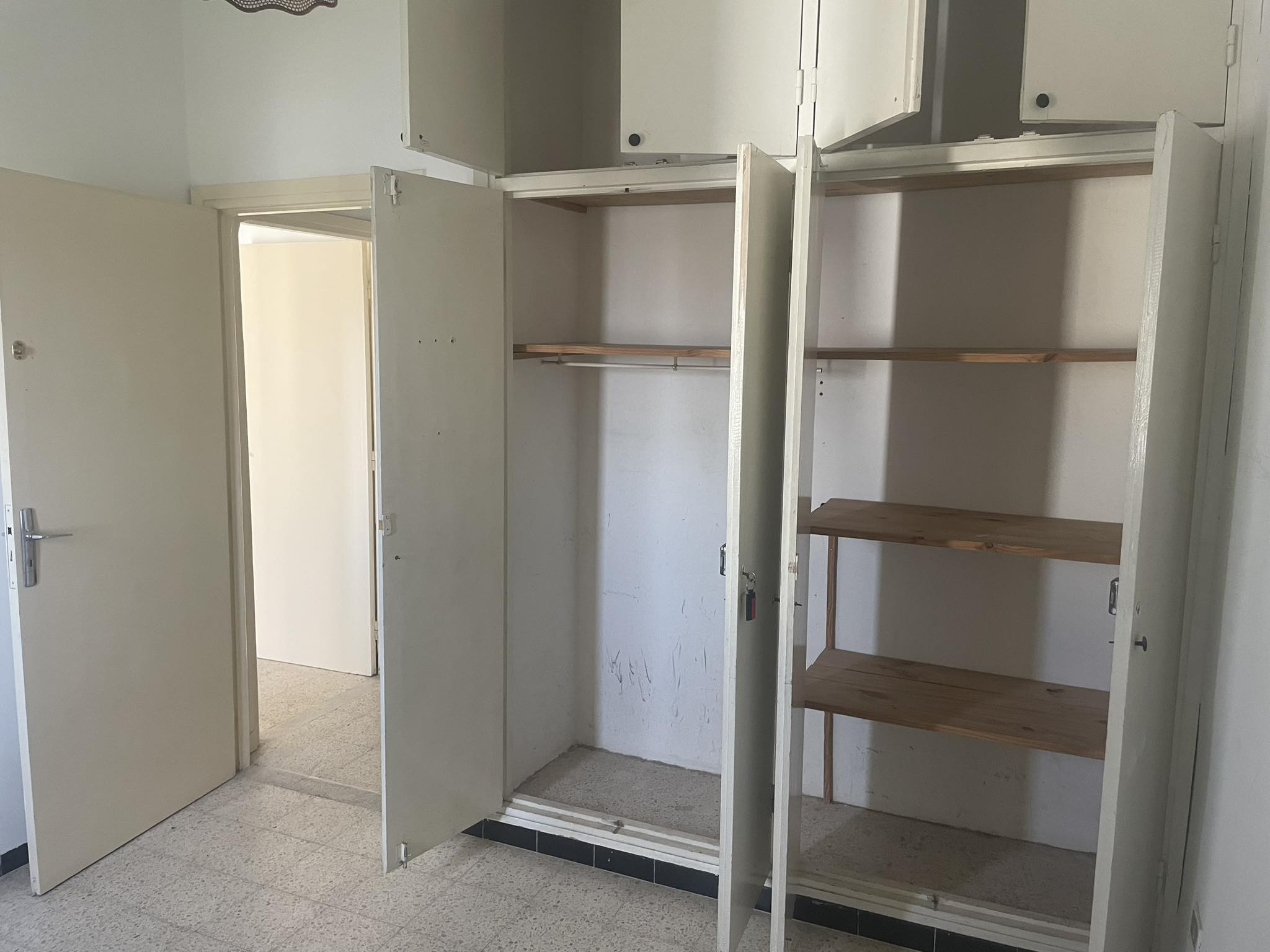     Un appartement à cit