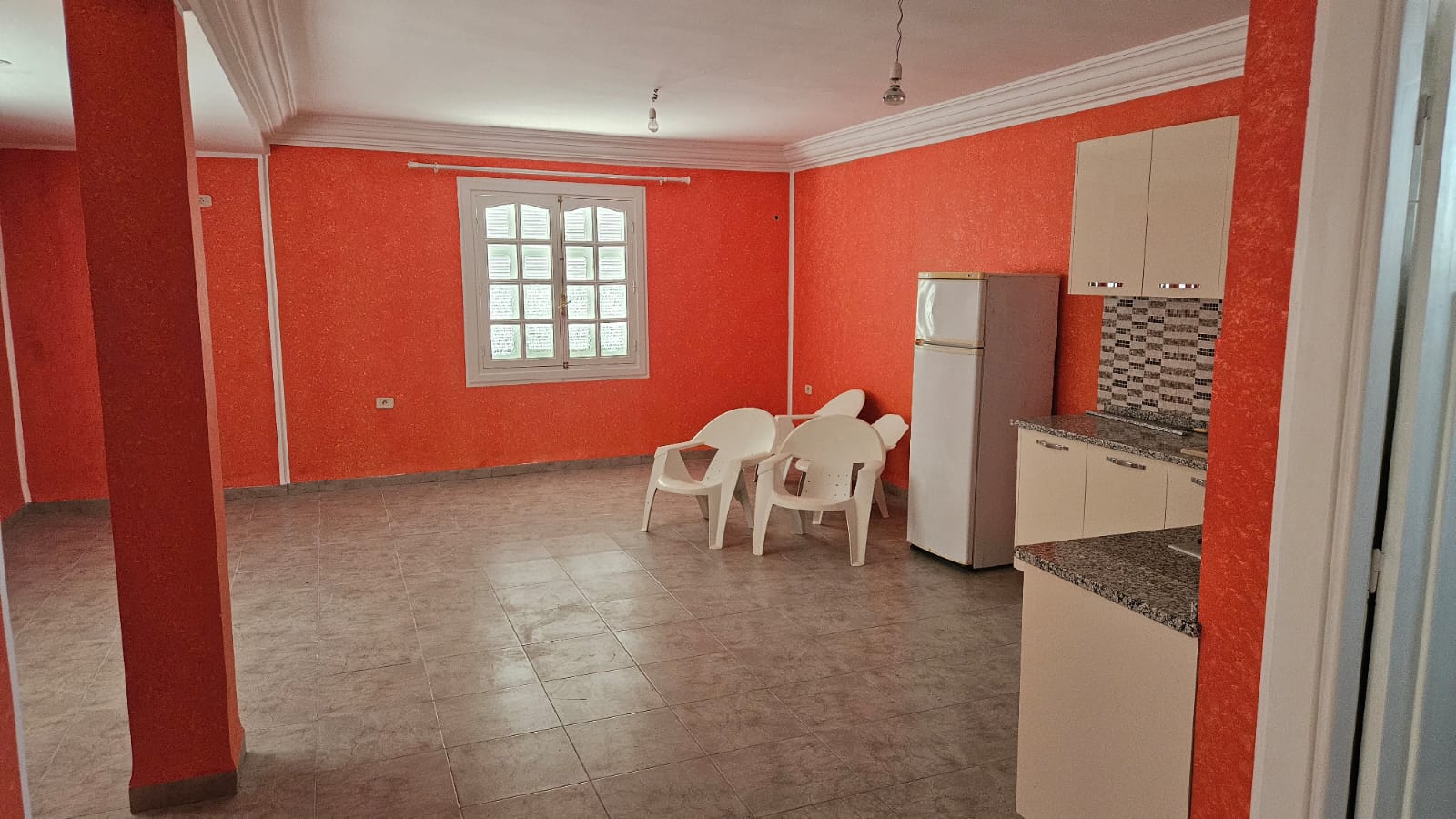  Appartement spacieux (s+3) à Akouda 