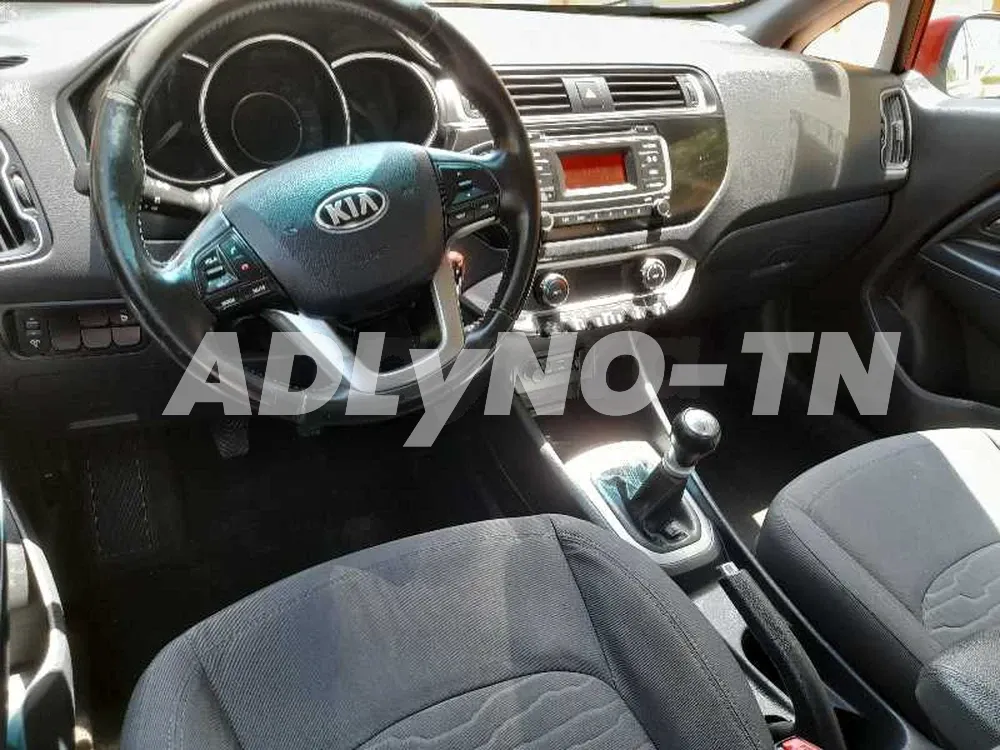 kia Rio 1er main