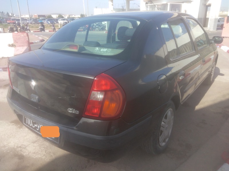 Renault Clio Essence 2003