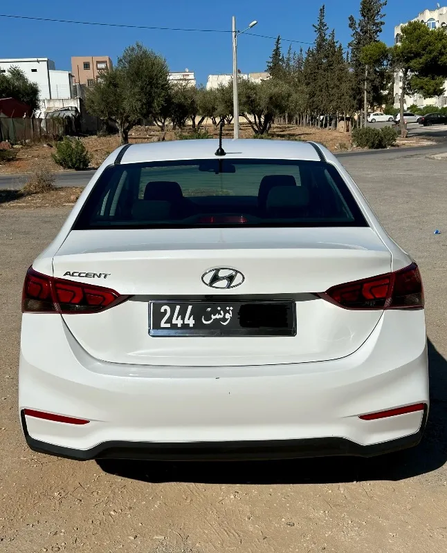 Hyundai ACCENT Essence 2020