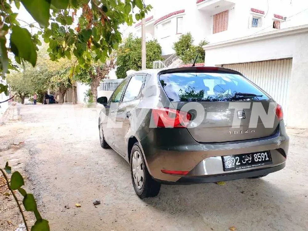 avendre Seat Ibiza très propre دهنية الدار