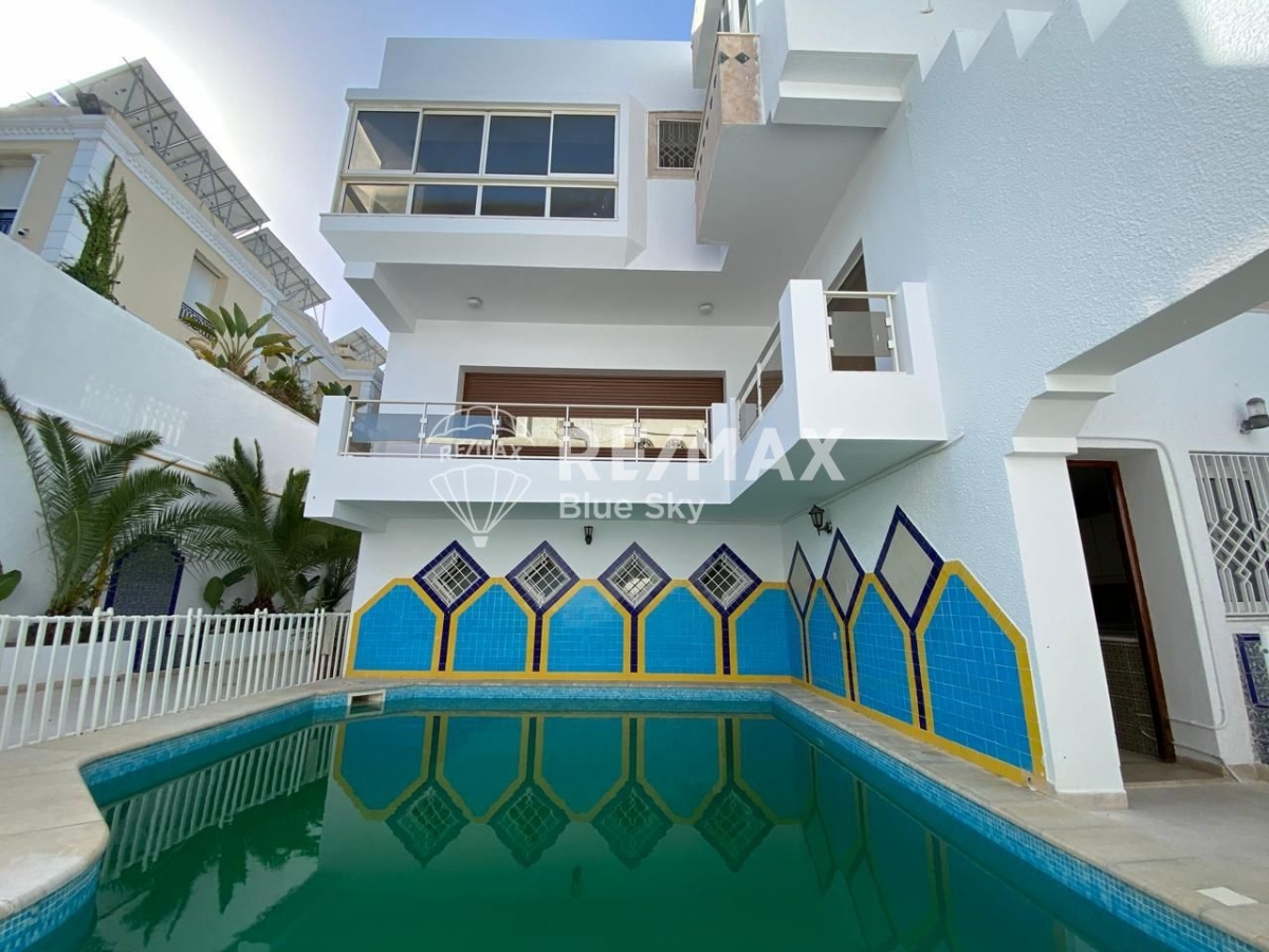 VILLA CLÉ EN MAIN AVEC PISCINE À DJERBA TUNISIE - RÉF P652