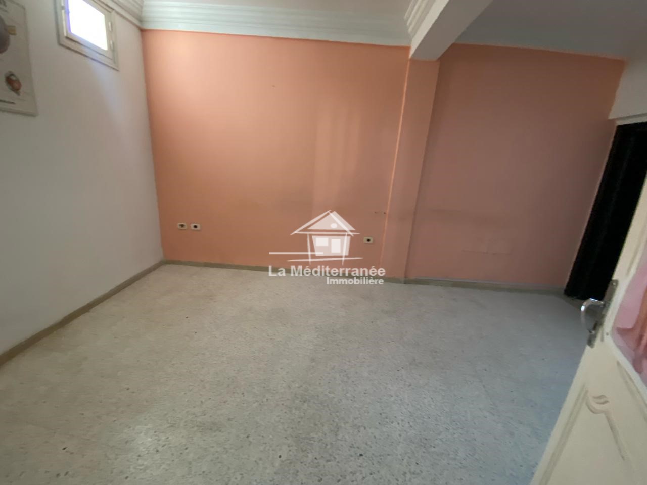  location d'un appartement s2 1ére étage menzah 9b 900dt 