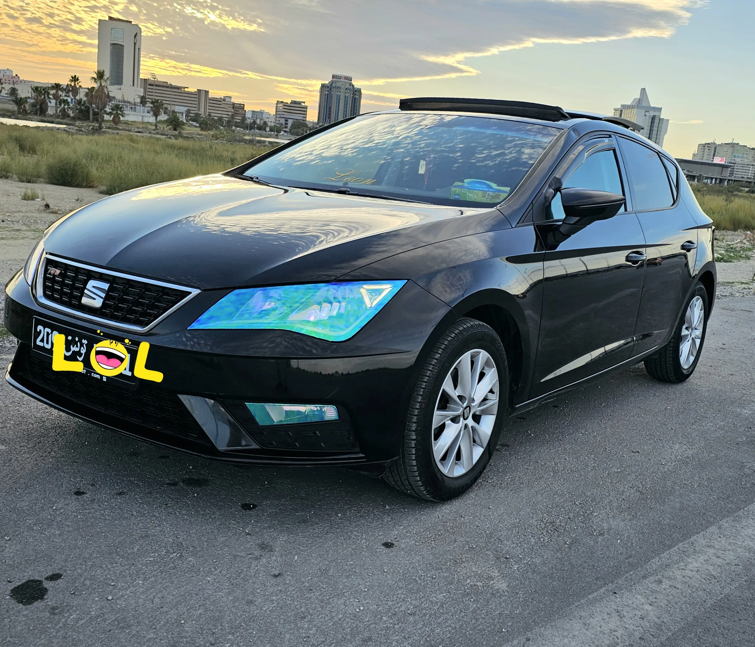 A vendre belle voiture sait Lyon stylé plus 52.429.028