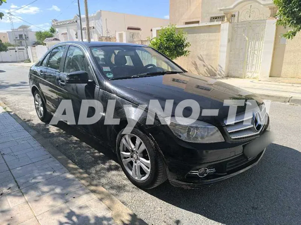 Mercedes c200 boite auto état propre