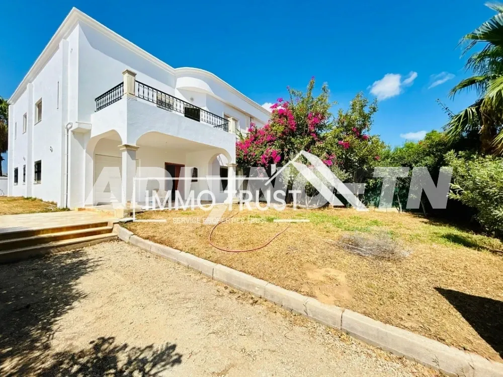 VILLA AVEC PISCINE À HOUMT SOUK DJERBA - RÉF L759