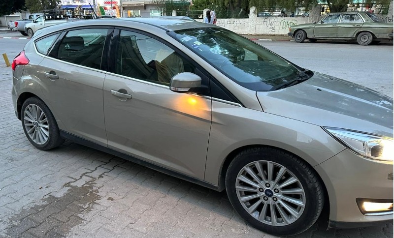 Ford FOCUS Essence 2018 FULL OPTION