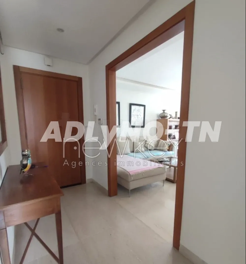 Un Appartement S+2 Meublé à La Soukra