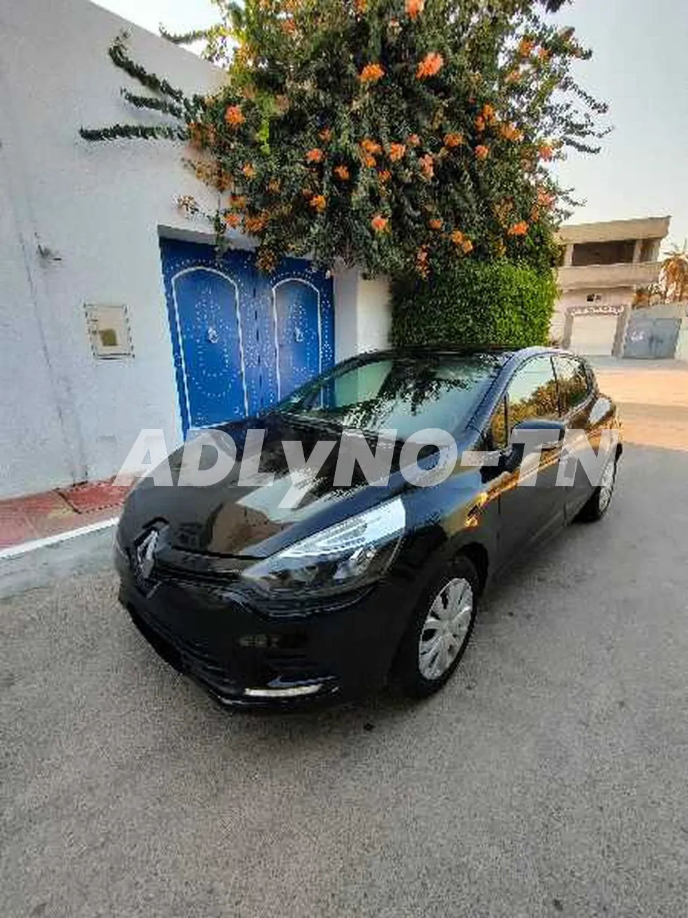 Clio تسجيل أول en parfait état