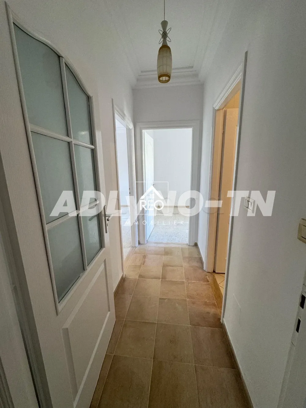 A Vendre : Un appartement S+2, Situé à Cité Wahat