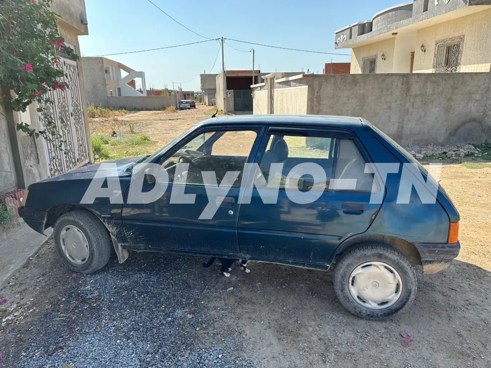 Peugeot 205