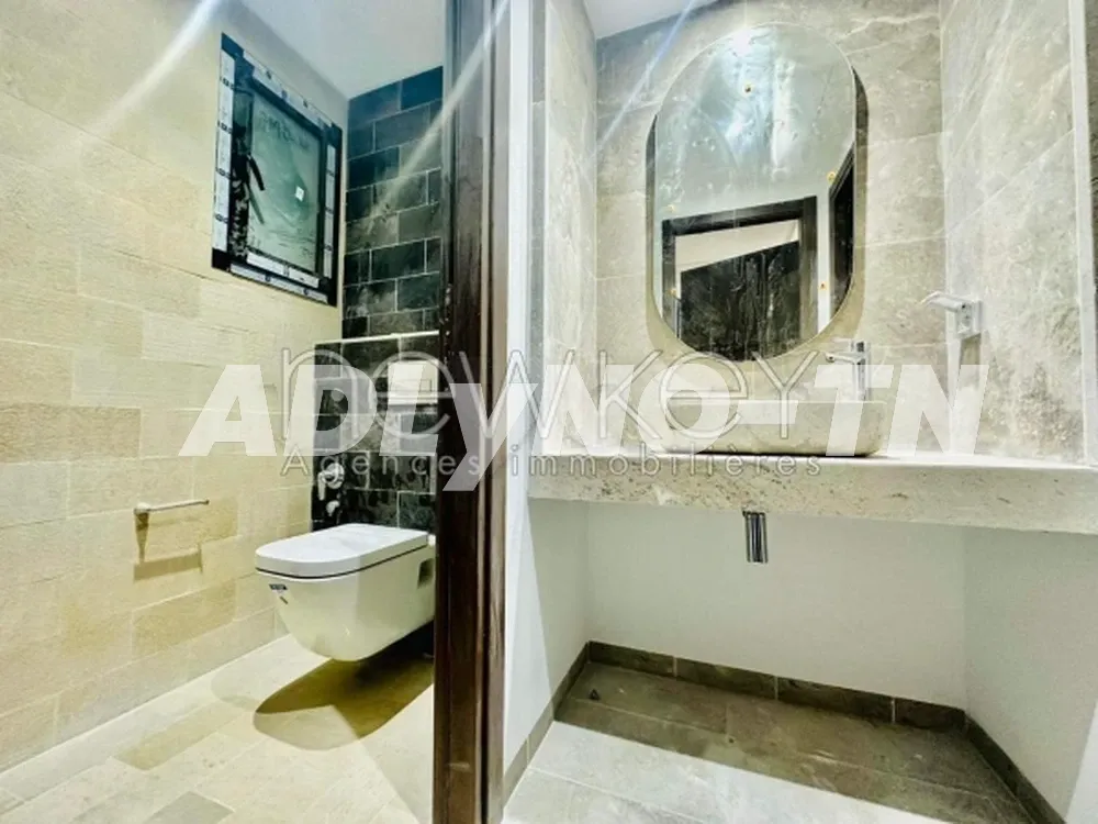 Un Duplex Neuf S+3 à vendre à La Soukra