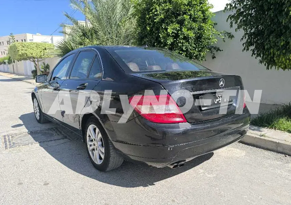 Mercedes c200 boite auto état propre