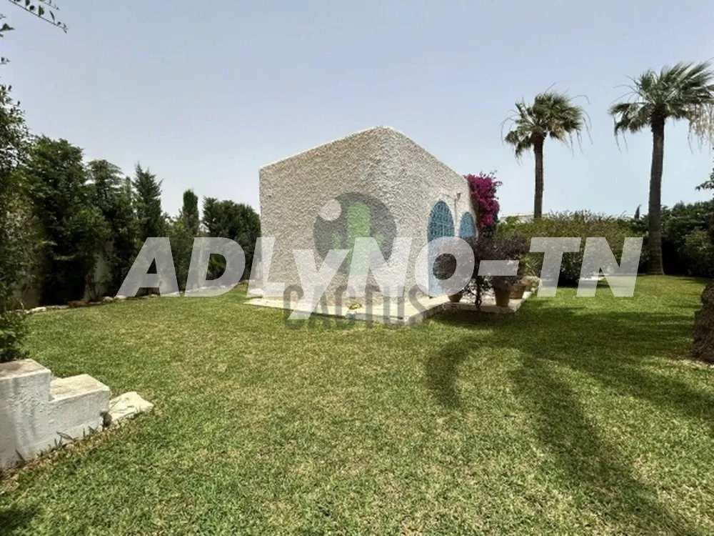 À vendre : villa S+4 coté mer à Sidi mahrsi ,Nabeul.