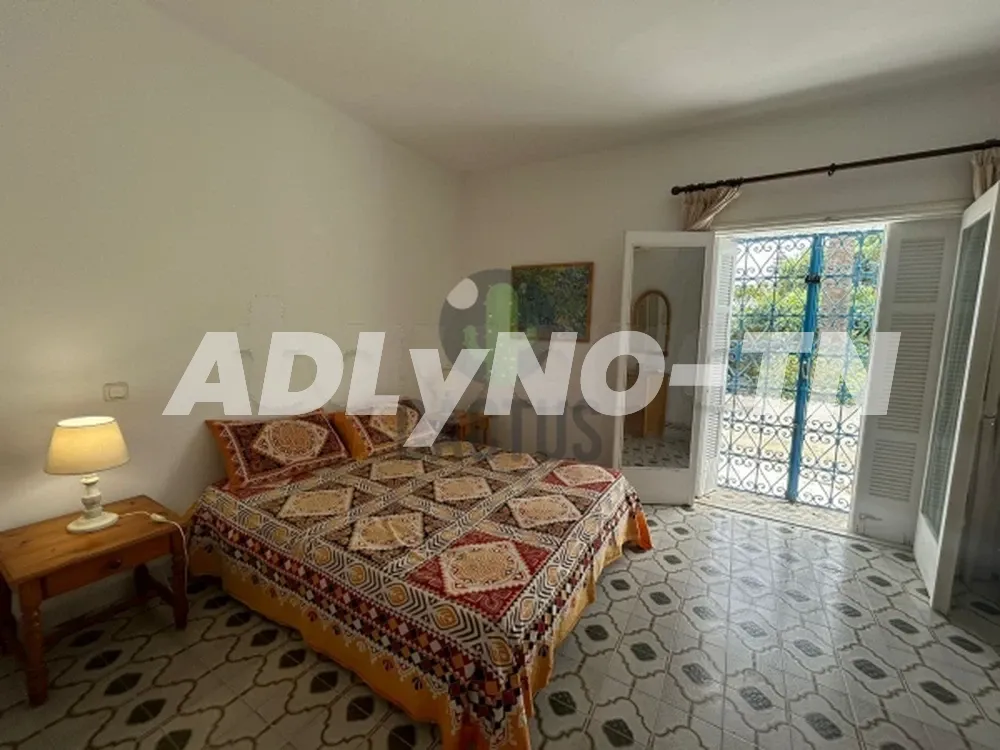 À vendre : villa S+4 coté mer à Sidi mahrsi ,Nabeul.