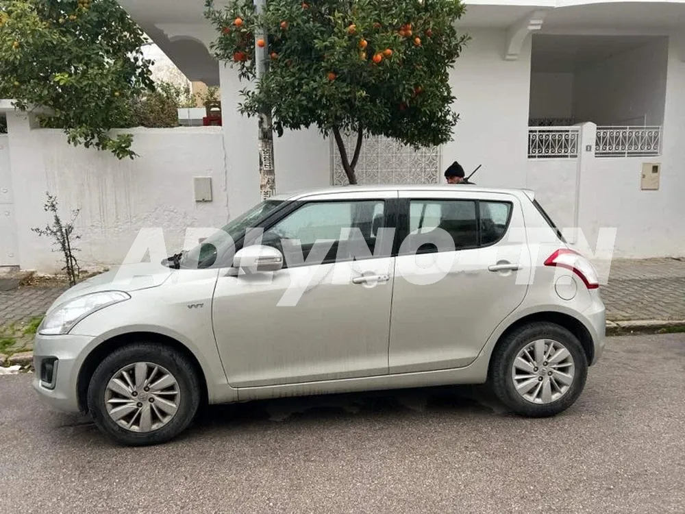 avendre voitur suzuki swift etat neuf