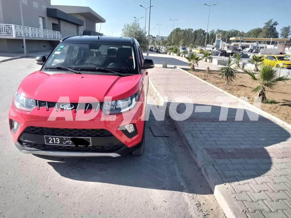 A vendre voiture Mahindra kuv 100 k8