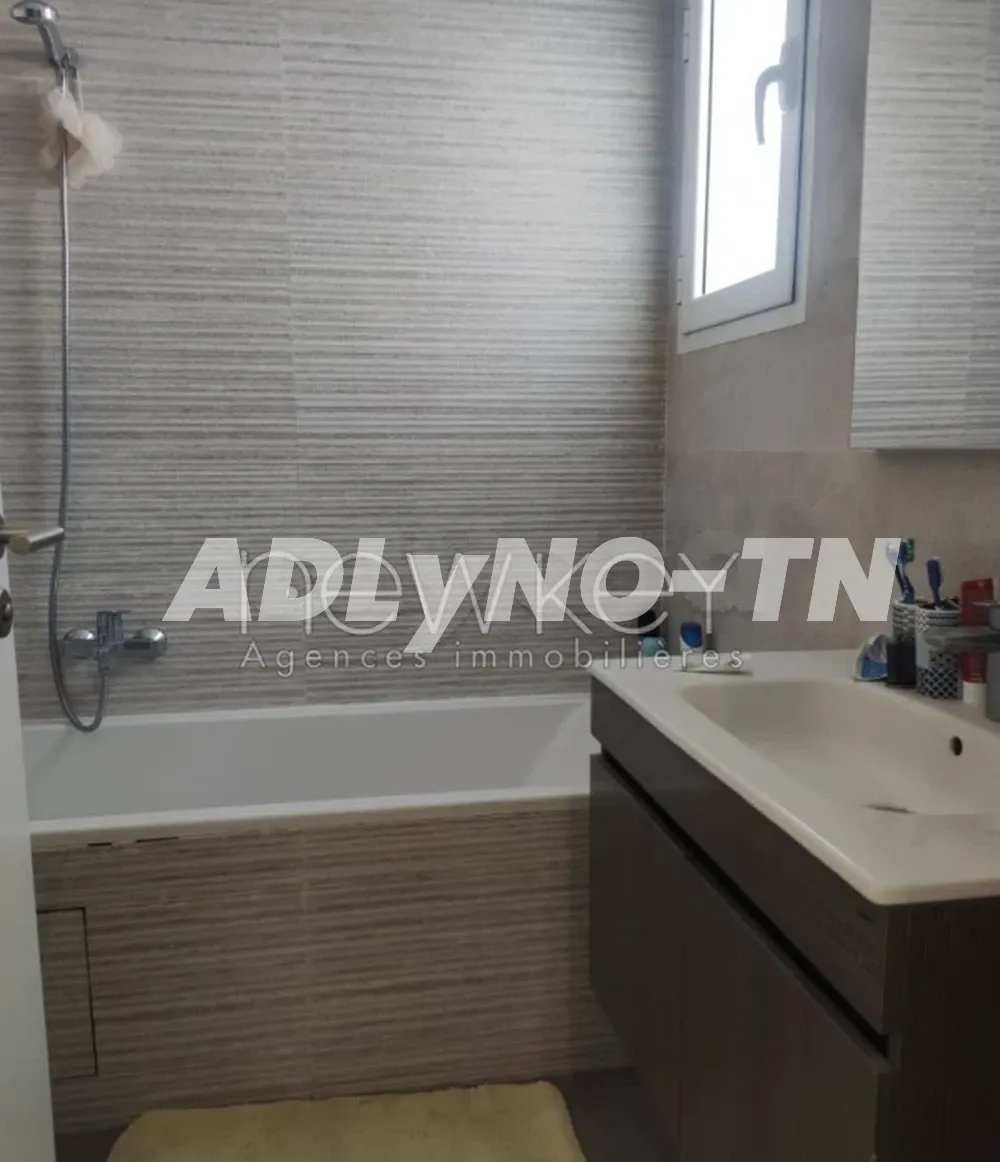 Un Appartement S+2 Meublé à La Soukra