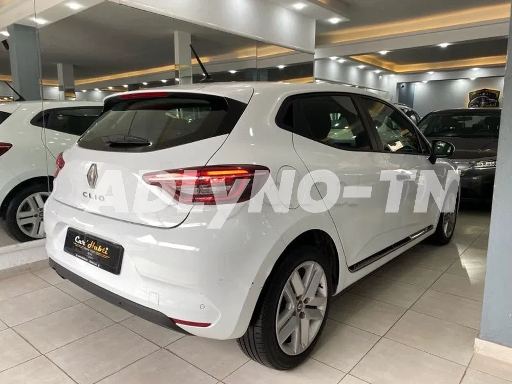 2021 RENAULT CLIO