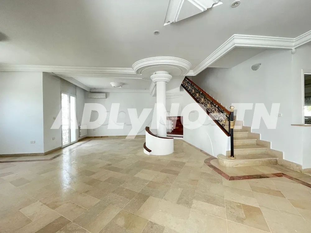 Villa individuelle 412m² à La petite Ariana