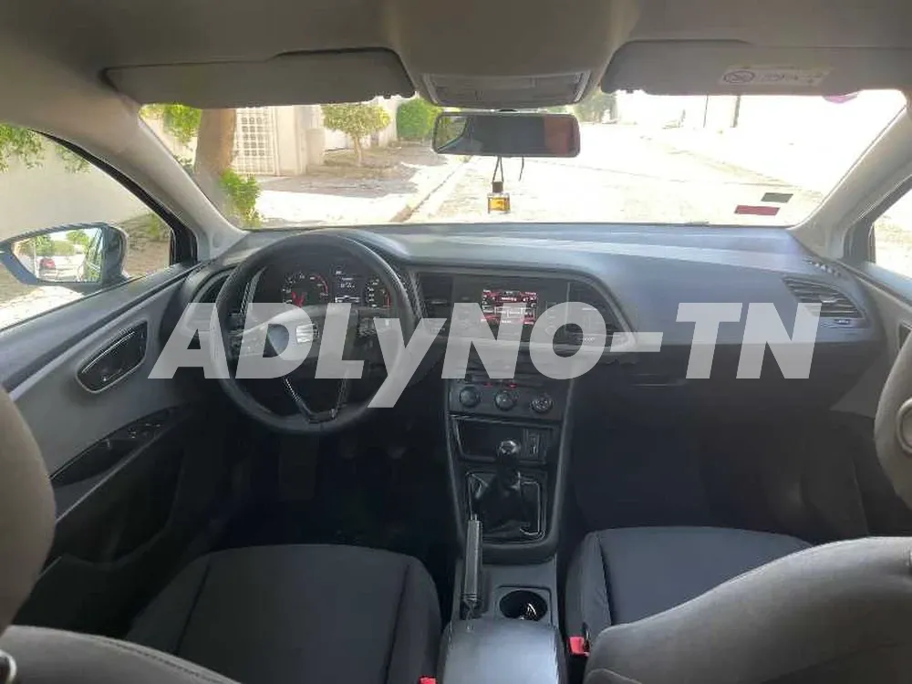 Seat Leon neuf تسجيل أول