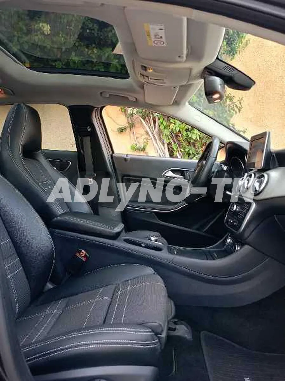 MERCEDES GLA 180 Ann 2016