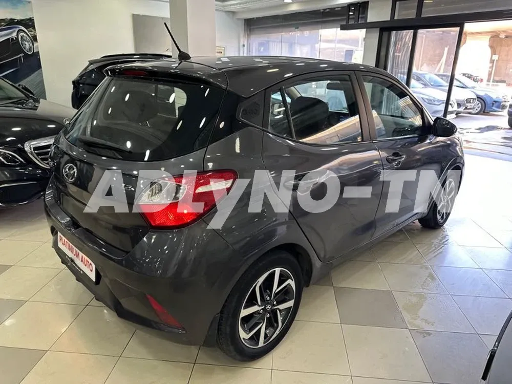 ? HYUNDAI GRAND i 10 ?