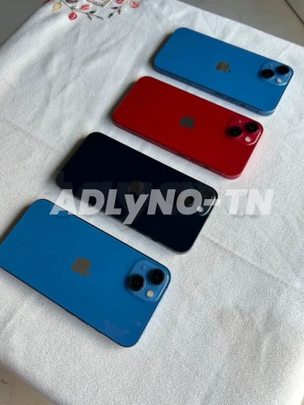 iPhone 13 128G/256G Bleu et Noire état neuf comme cacheté aucune rayure ni défaut peu servi importé validé sur sajalni jamais réparé avec le câble d'origine et facture boutique 256G batt 85% duos à 1750dt 128g batterie 91% a 1650d Tel 20172643