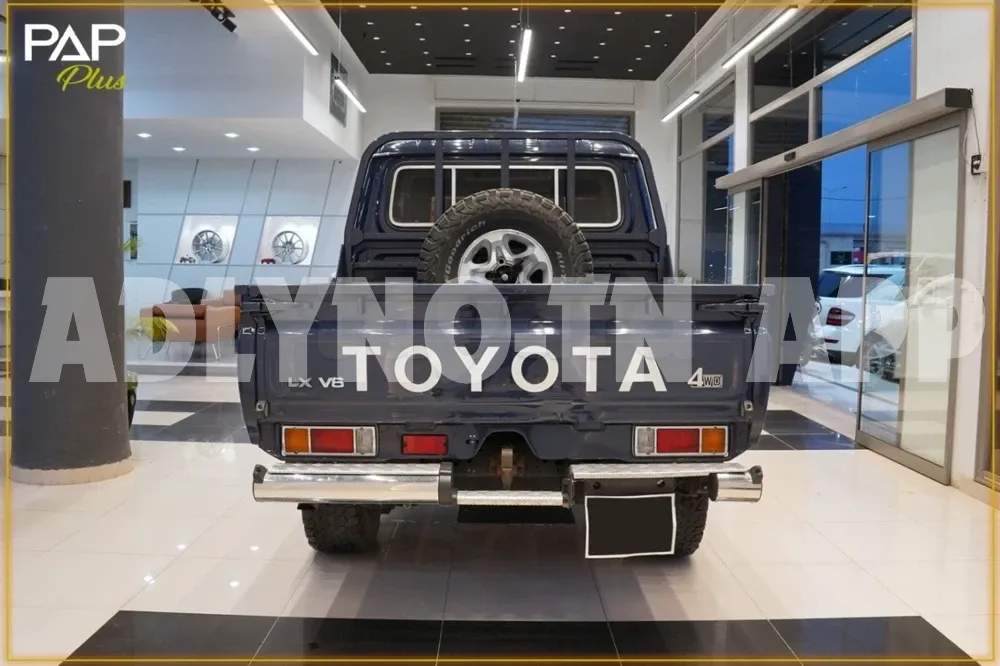 ▶ TOYOTA LAND CRUISER LX V6 ◀