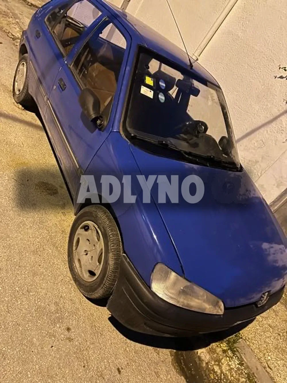 Peugeot 106 en très bonne état parfaitement entretenue