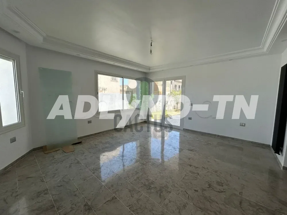 À vendre : Villa de 135m² sur un terrain de 269m² à Cité el wafa, Afh mrezga