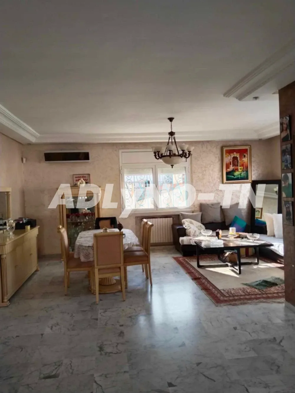 A vendre villa de 460 m² sur un terrain de 500 m² à l'aouina