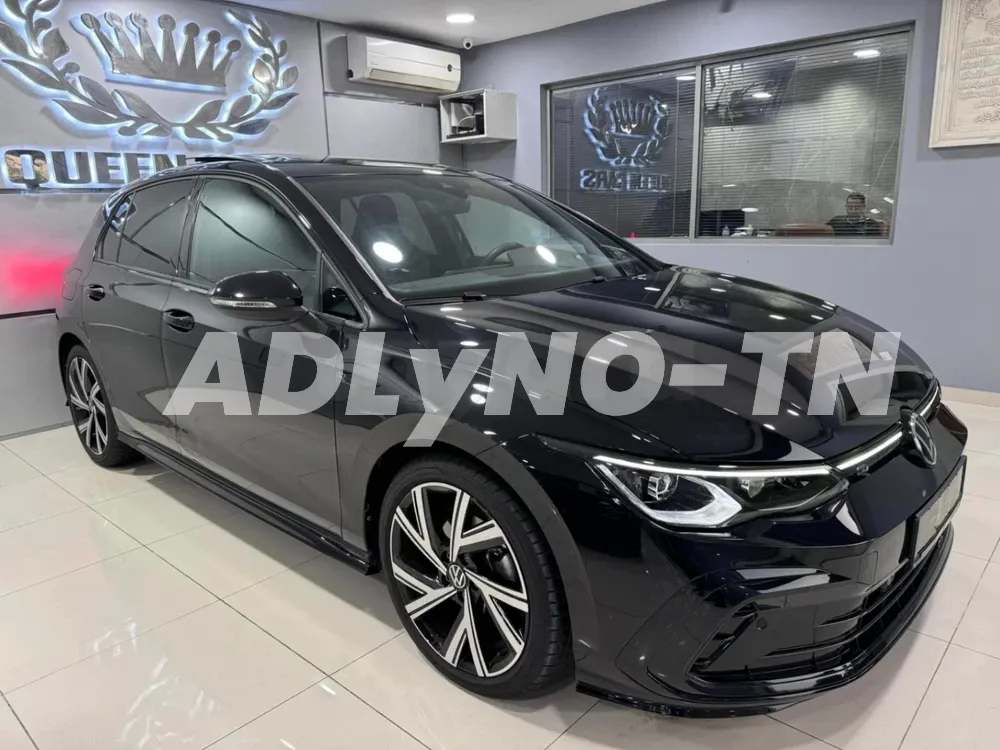 Golf 8 importée de Allemagne 1,5 eTSI avec 4 cylindres Tu 246