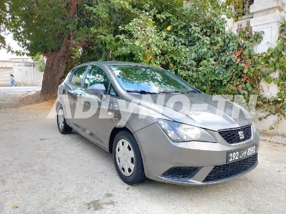 avendre Seat Ibiza très propre دهنية الدار