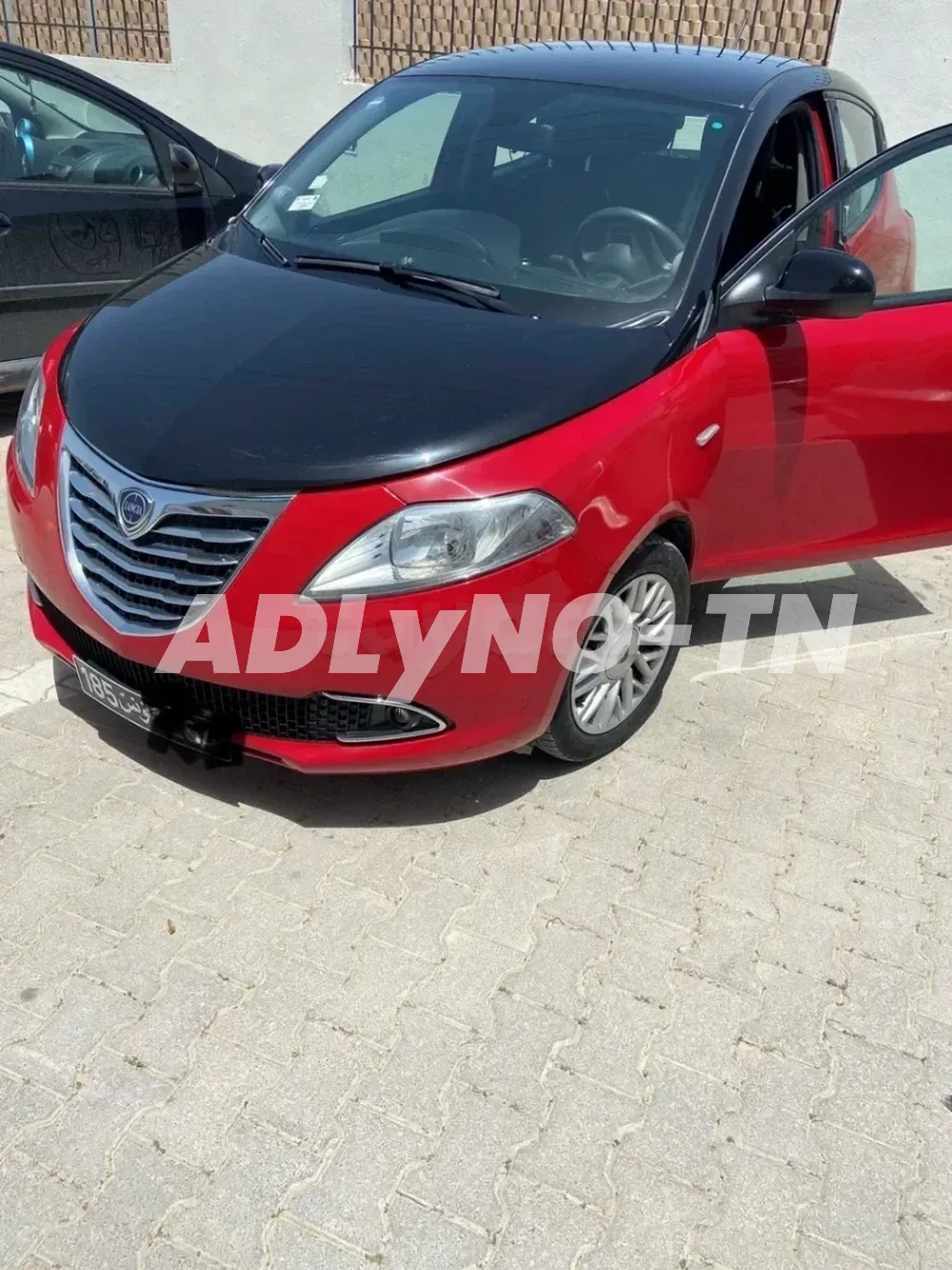 Lancia ypsilon