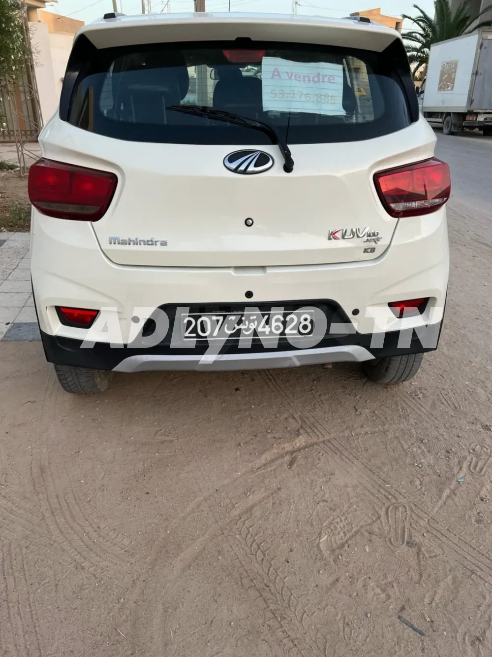 Mahindra Kuv 100 k8 tel 53176886